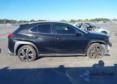 2020 Lexus Ux 200 из США, поврежденный, VIN JTHP3JBH5L2024042